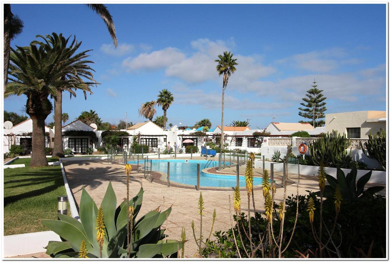 Estrella Del Mar 8. 1 Bedroom Villa With Pool And Gardens 300 Metres From The Beach Corralejo Bagian luar foto