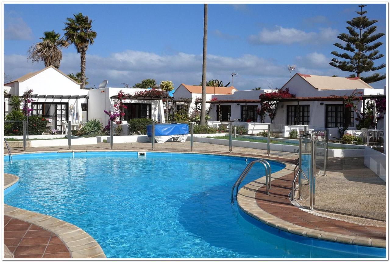 Estrella Del Mar 8. 1 Bedroom Villa With Pool And Gardens 300 Metres From The Beach Corralejo Bagian luar foto